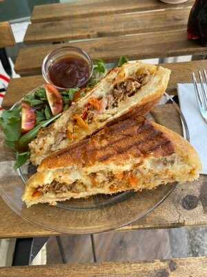 Pitém Pite Patisserie And Cafe