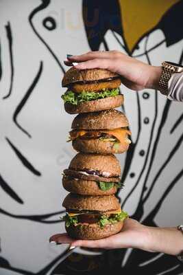 Las Vegan's - Corvin Plaza