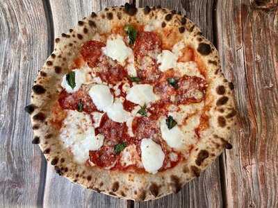 Tasty Pizzéria És Étterem