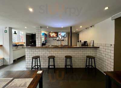 Porky Hungary - Dob Utca