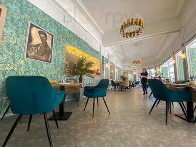 Pilvax Kávéház És Étterem