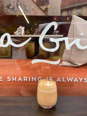 A La Gringa Café And Food Bar