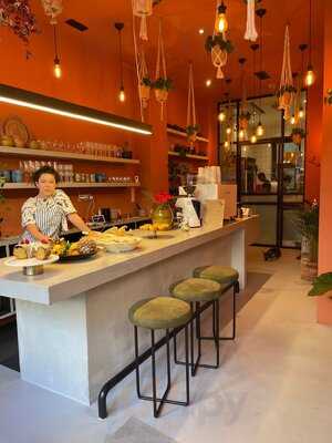 A La Gringa Café And Food Bar