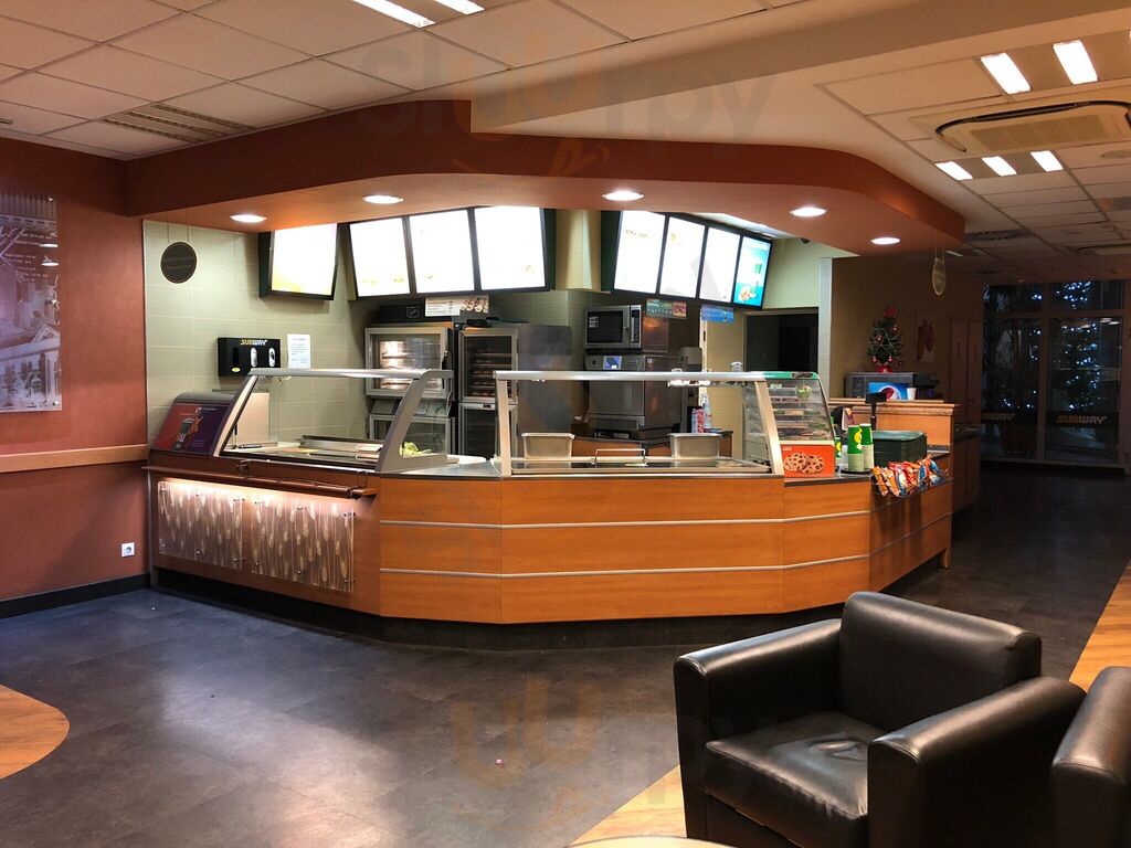 Subway Astoria
