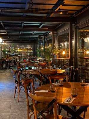 Boatanic Terrace And Bar