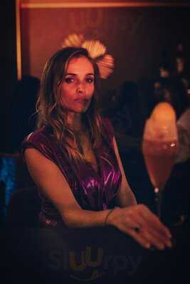 Doppio Cocktail & Wine Bar