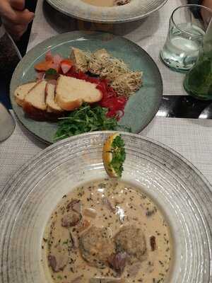 Final Table Budapest