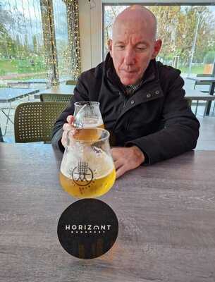 Jónás Craft Beer House.