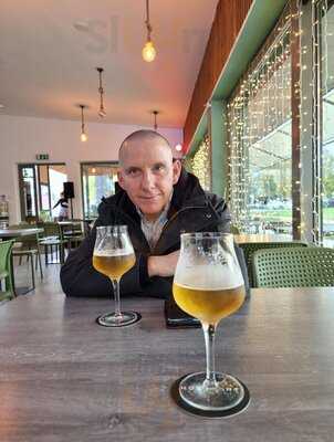 Jónás Craft Beer House.