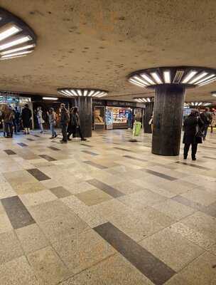 Lipoti Bakery & Cafe