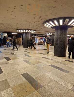 Lipoti Bakery & Cafe