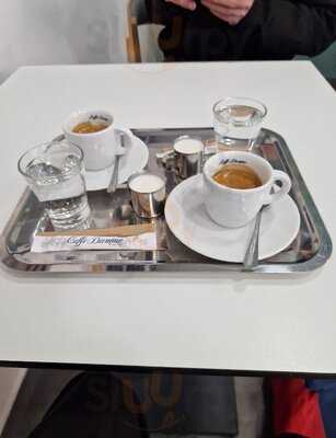 Fészek Cukrászda-corvin.