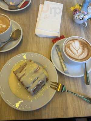 Strudel Garden Café & Bakery