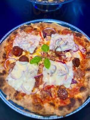 Coming In Coffee & Bistró