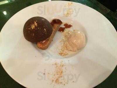 Enigma Grill & Wine Bar