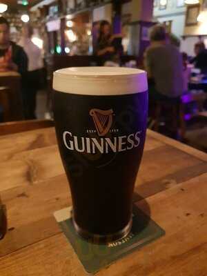 The Old Storehouse Bar & Restaurant