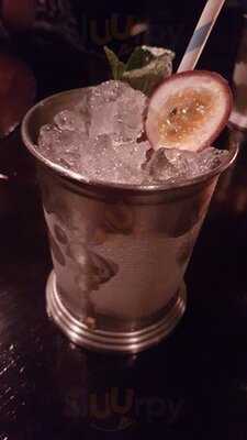 Koh Restaurant & Cocktail Lounge