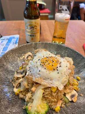 Musashi Noodles & Sushi Bar