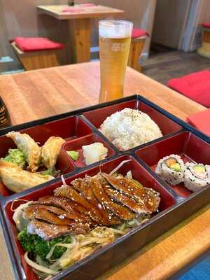 Musashi Noodles & Sushi Bar