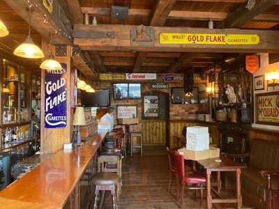 Nancy Hands Bar & Restaurant