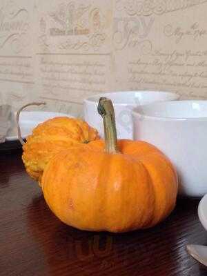 Dining Room At The Ariel House