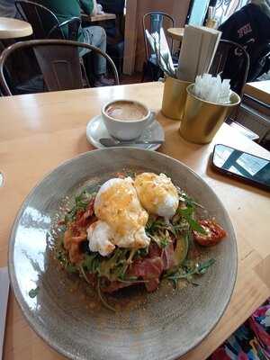 Kc Peaches Cafe Nassau Street