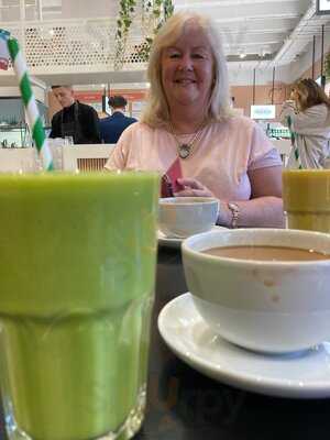 Kc Peaches Cafe Nassau Street