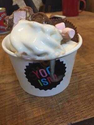 Yogism Frozen Yogurt