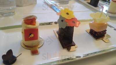 Art Tea At The Merrion Hotel