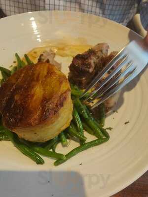 Martine's Quay Street Wine Bar & Restaurant