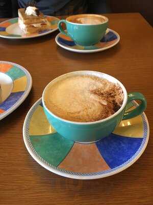 Upstairs Downstairs Cafe