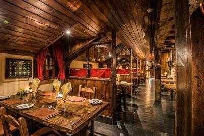 J.j O'malleys Bar & Restaurant