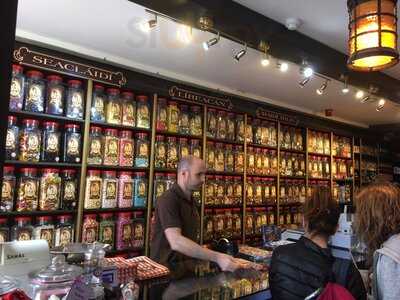 Aunty Nellies Sweet Shop