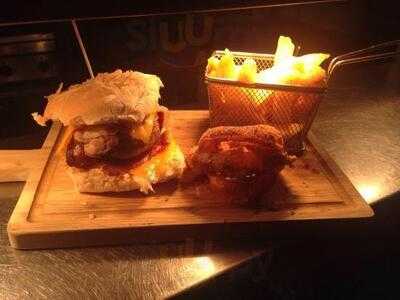 Coopers Bar & Restaurant