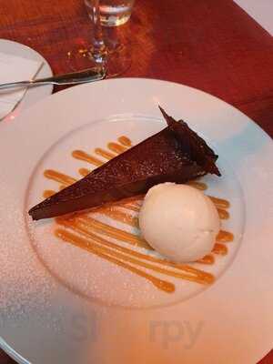 Marco Pierre White Courtyard Bar & Grill