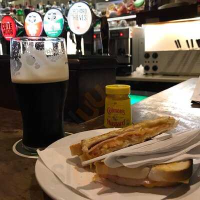 Grogan's Castle Lounge