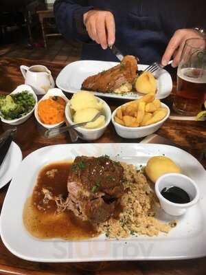 Grogan's Castle Lounge