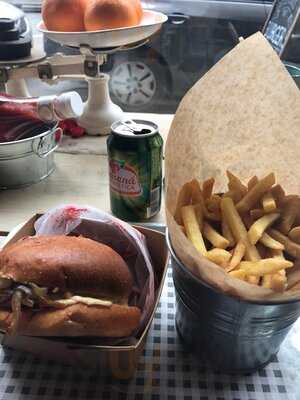 On The Pig's Back Eatery