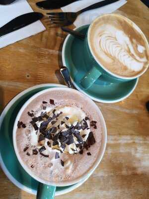 Busyfeet & Coco Cafe