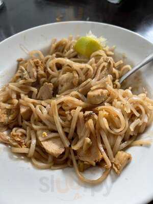 Khao Asian Street Food