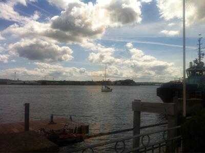 The Quays Bar And Restaurant