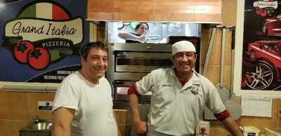 Grand Italia Pizzeria & Restaurant