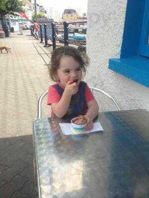 Fantastic Flavours Ice Cream Parlour - Cobh