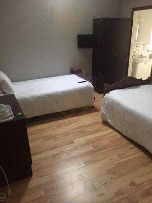 O'neill's Bar & B & B