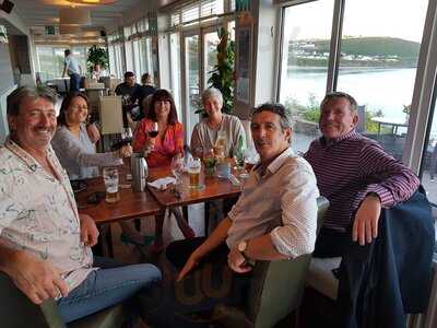 Bunnyconnellan Bar And Restaurant