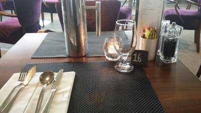 The New Yorker Bar In Cork International Hotel