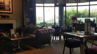 The New Yorker Bar In Cork International Hotel