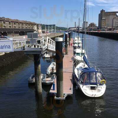 Goldbergs Bar And Kitchen
