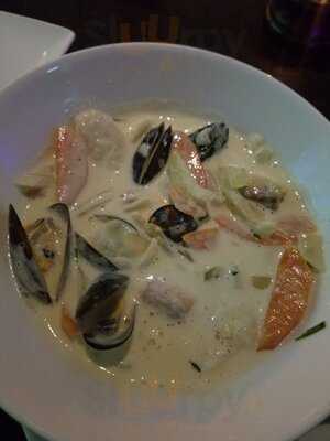 Charlemont Bar & Bistro