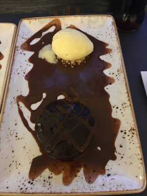 Charlemont Bar & Bistro